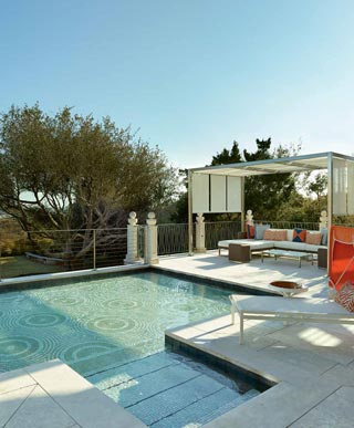 Spaces of Distinction - Exterior